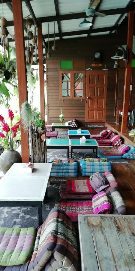 Baan Ing Suan Hotell Amphawa Exteriör bild