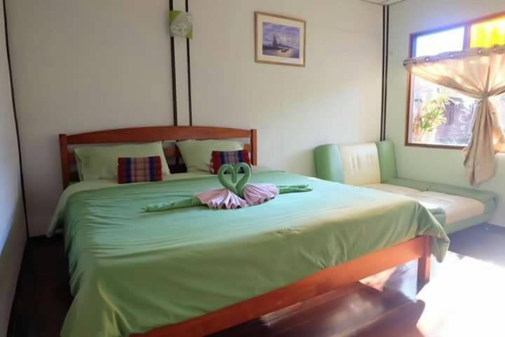 Baan Ing Suan Hotell Amphawa Exteriör bild
